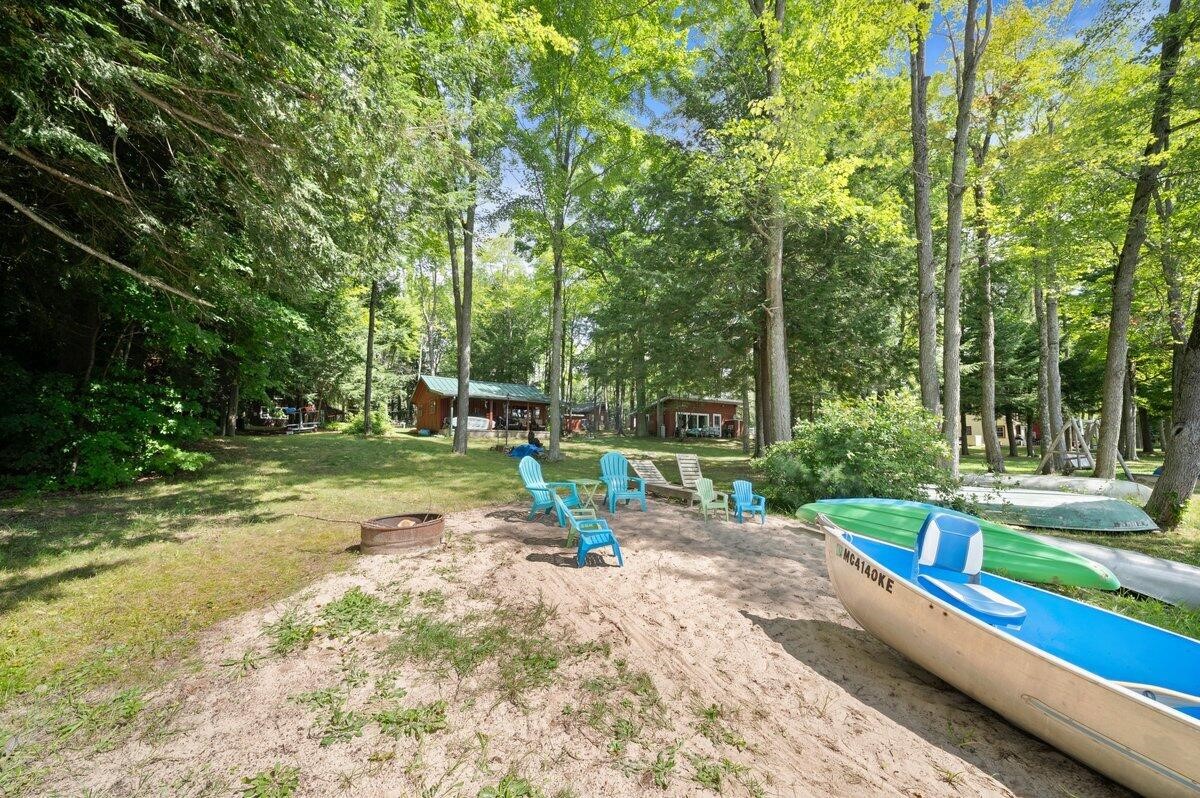 20308 Lakeview Drive, Tustin, MI, 49688-8286