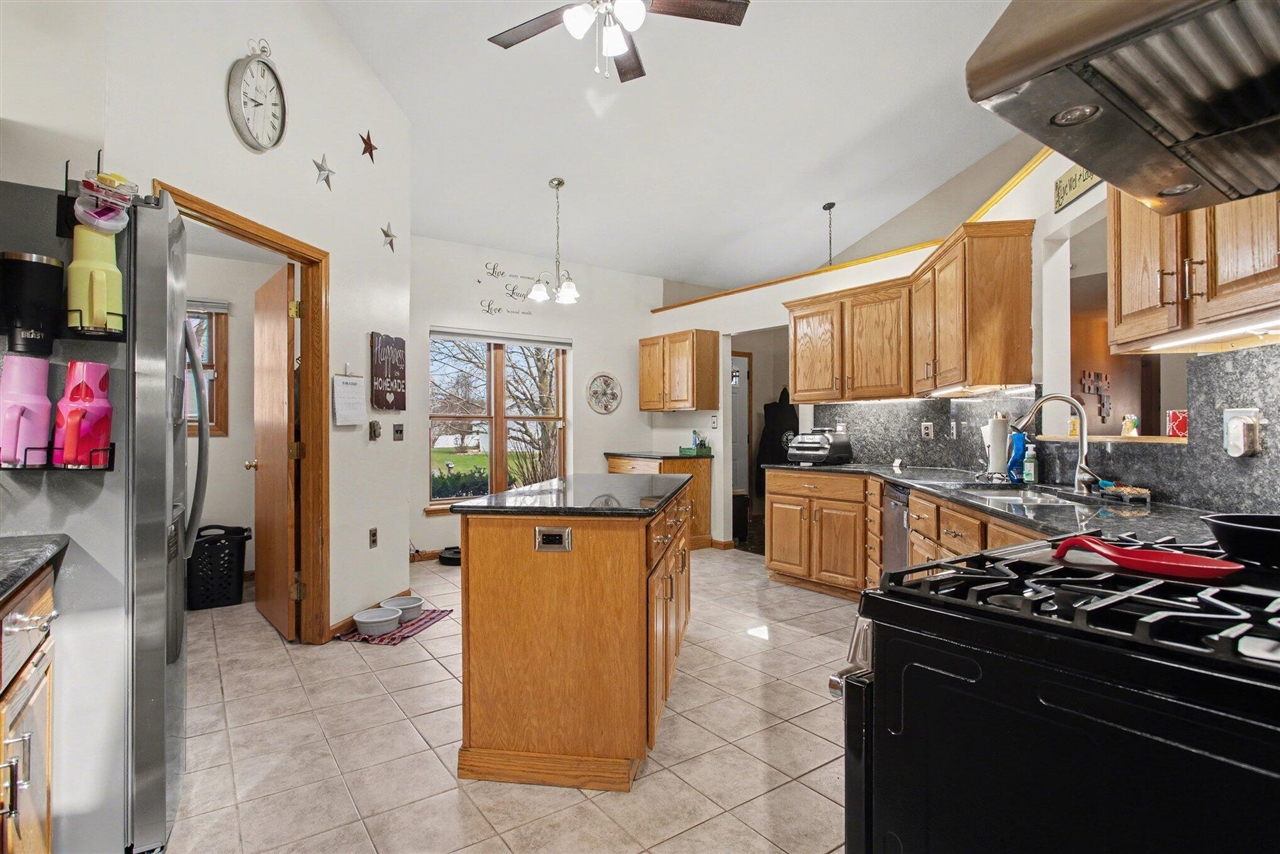 137 Barbadoes Trail, Battle Creek, MI, 49015-8676