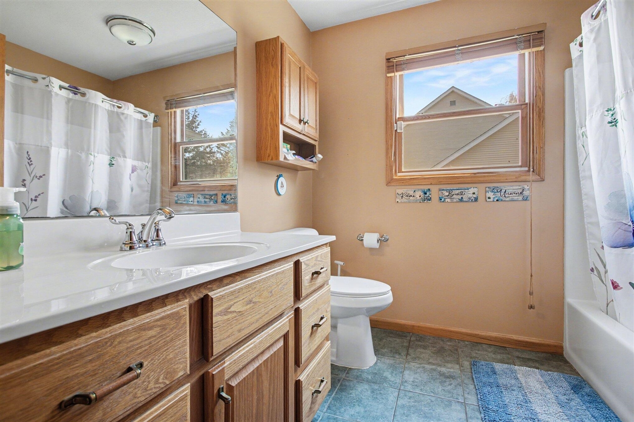 137 Barbadoes Trail, Battle Creek, MI, 49015-8676