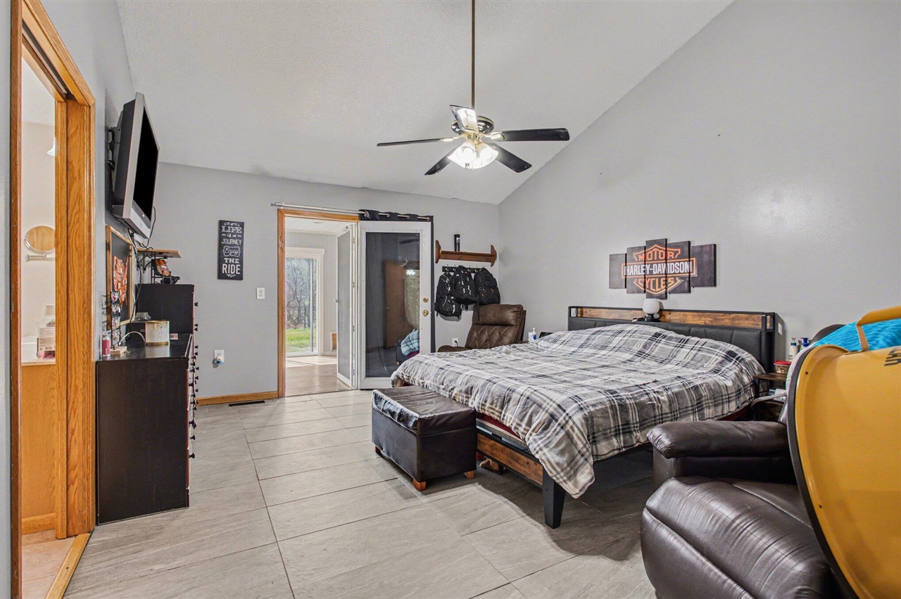 137 Barbadoes Trail, Battle Creek, MI, 49015-8676