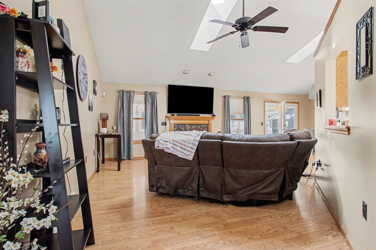 137 Barbadoes Trail, Battle Creek, MI, 49015-8676