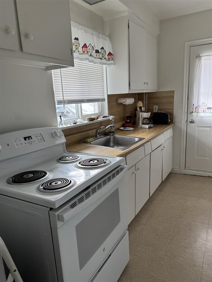 14056 Irene Street, Southgate, MI, 48195-1948