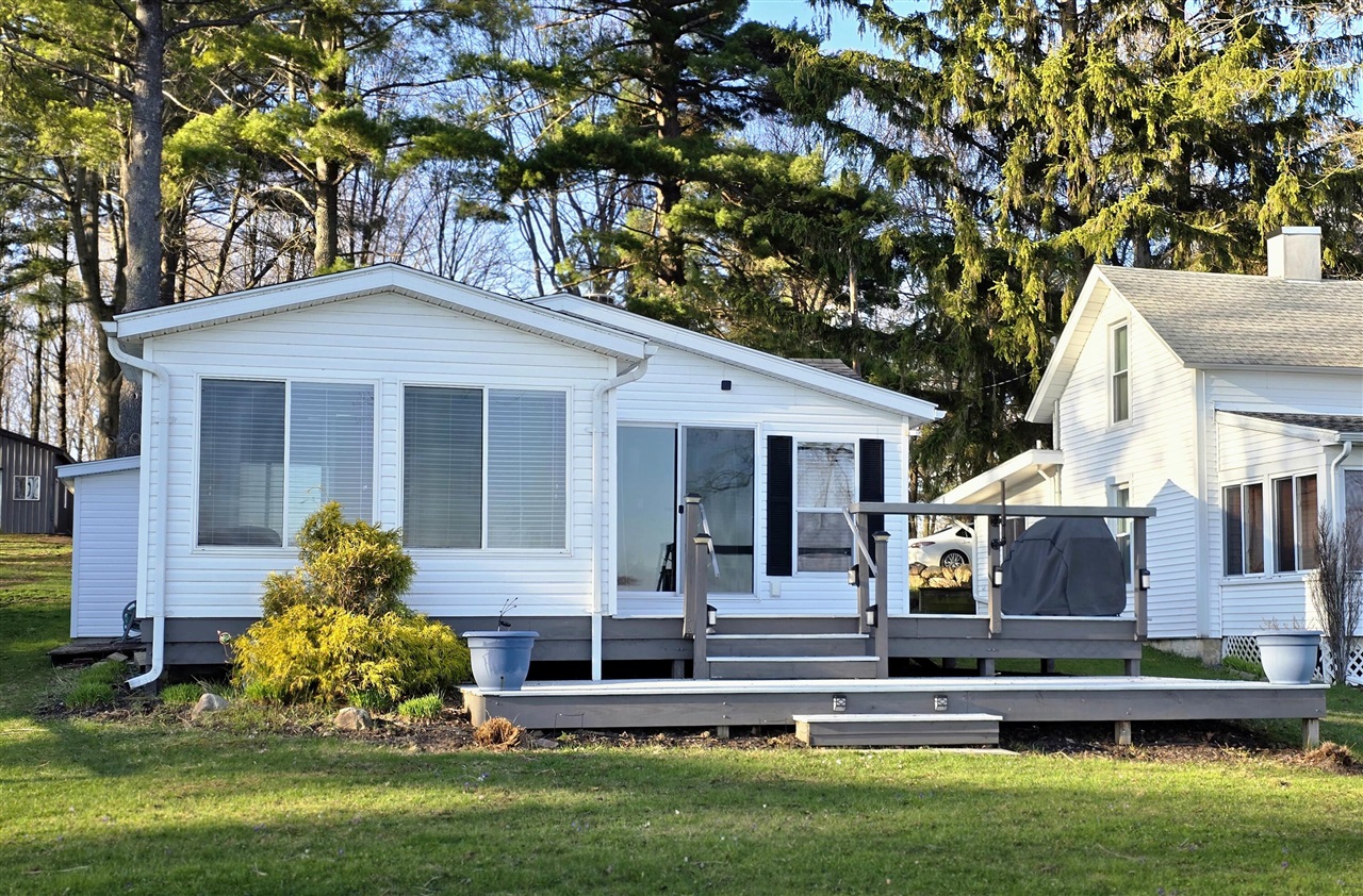 3726 Peterson Drive, Gobles, MI, 49055