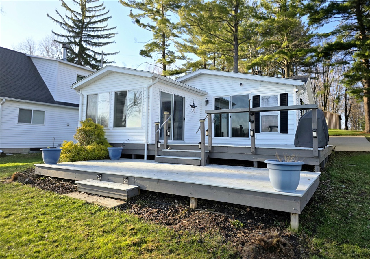 3726 Peterson Drive, Gobles, MI, 49055