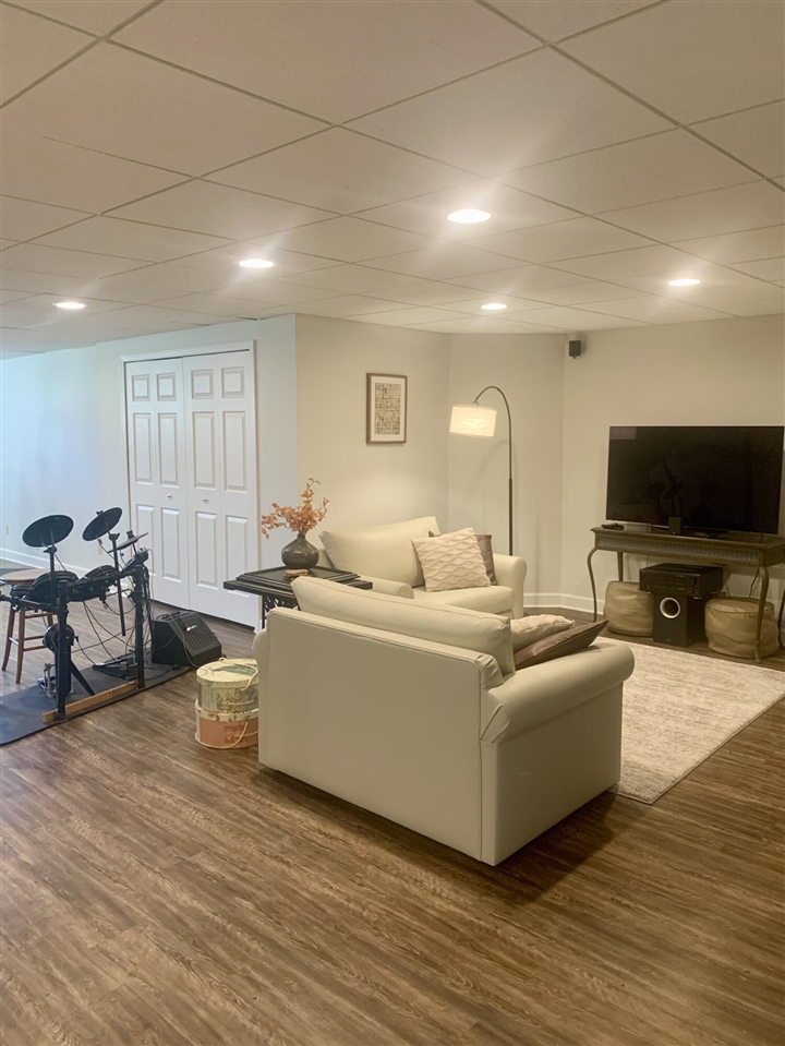 49601 Deer Run, Northville, MI, 48167