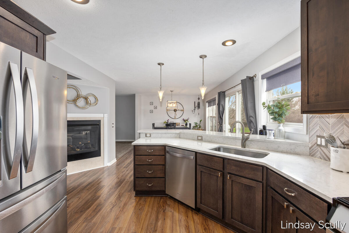 7855 Meadowood Drive, Hudsonville, MI, 49426-7318