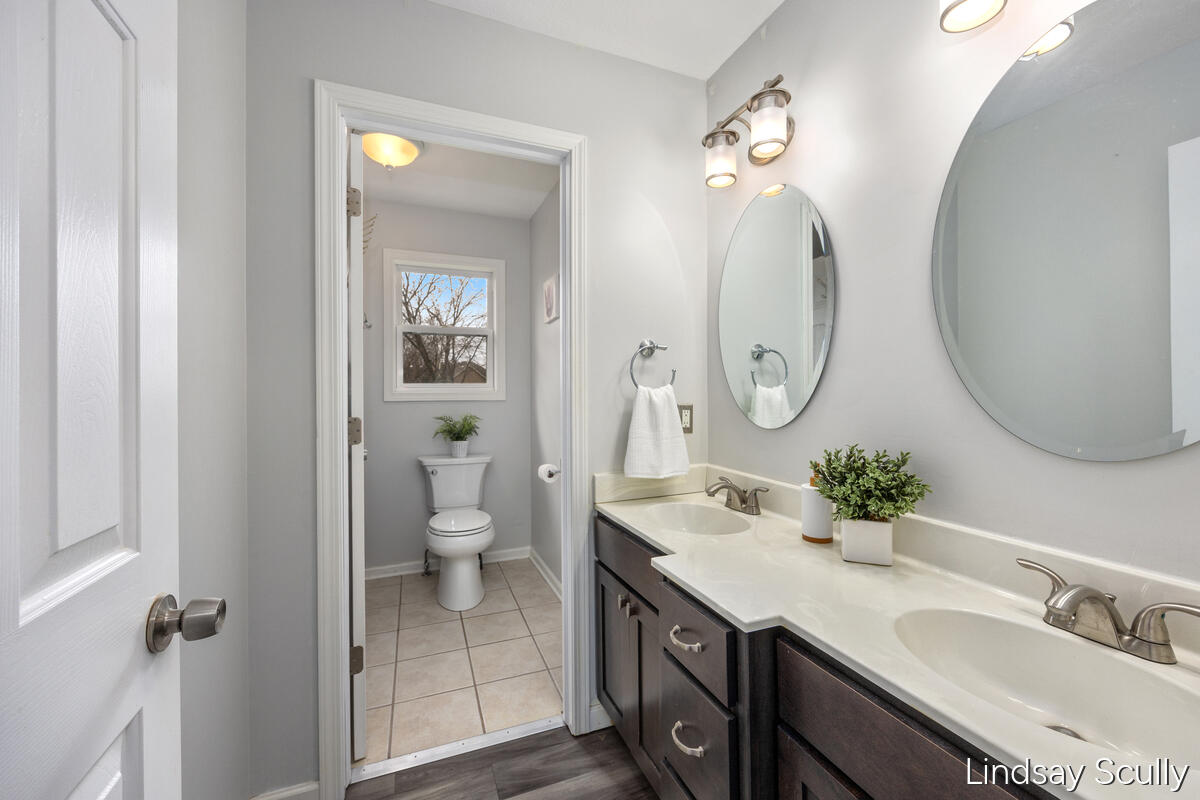 7855 Meadowood Drive, Hudsonville, MI, 49426-7318