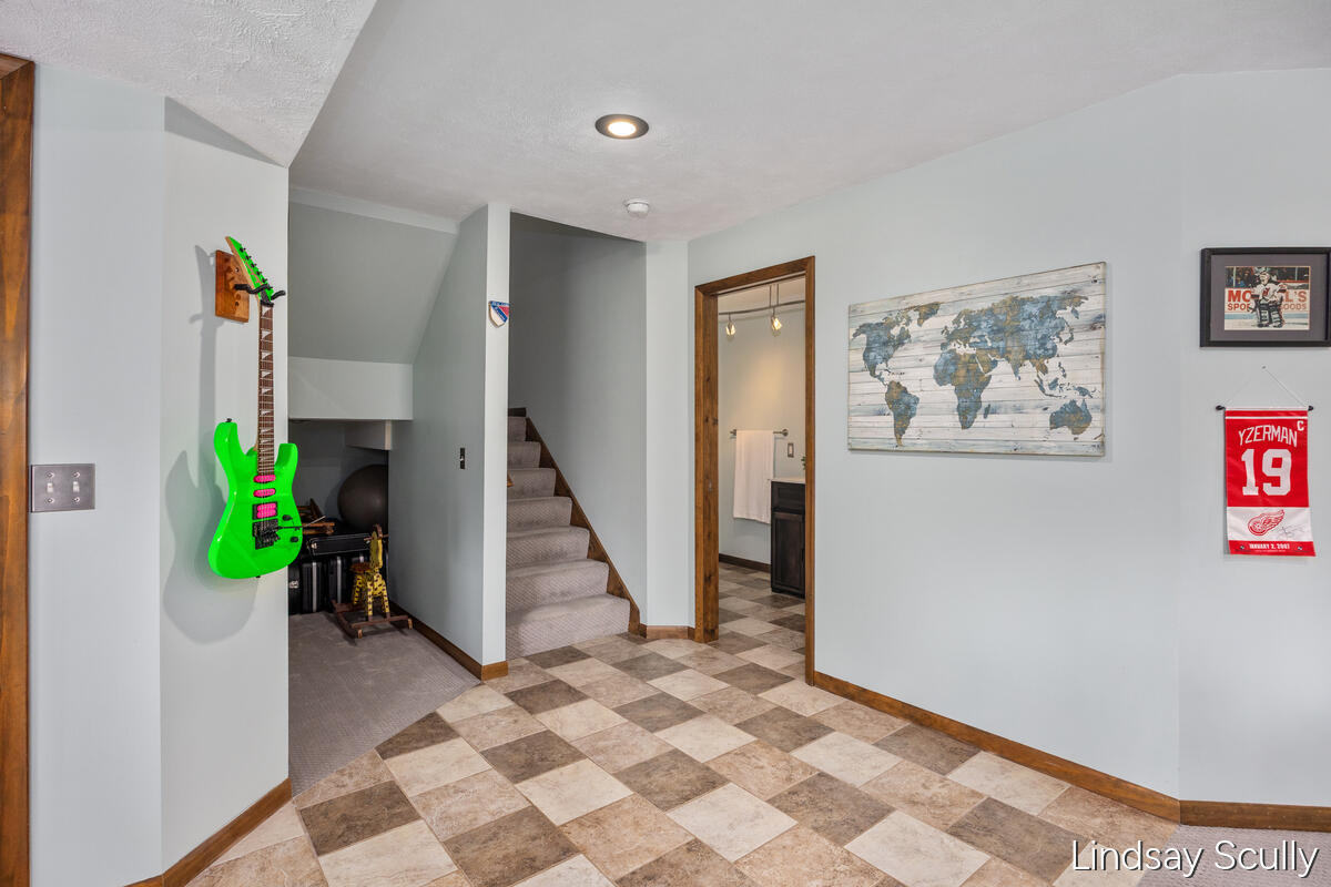 7855 Meadowood Drive, Hudsonville, MI, 49426-7318