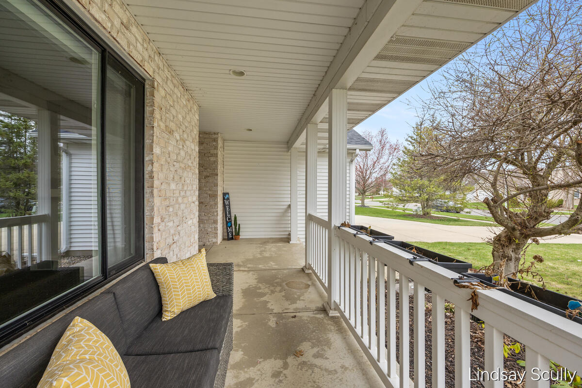 7855 Meadowood Drive, Hudsonville, MI, 49426-7318