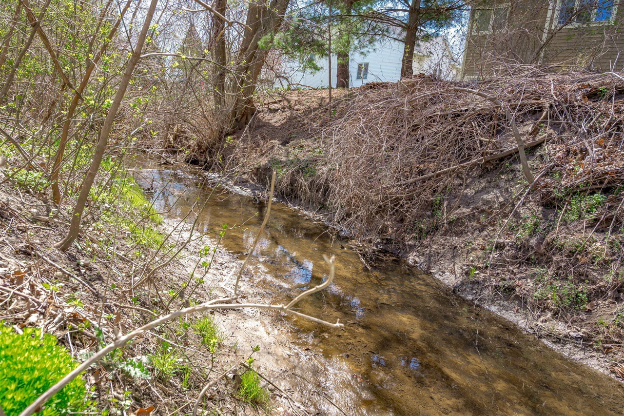 7855 Meadowood Drive, Hudsonville, MI, 49426-7318