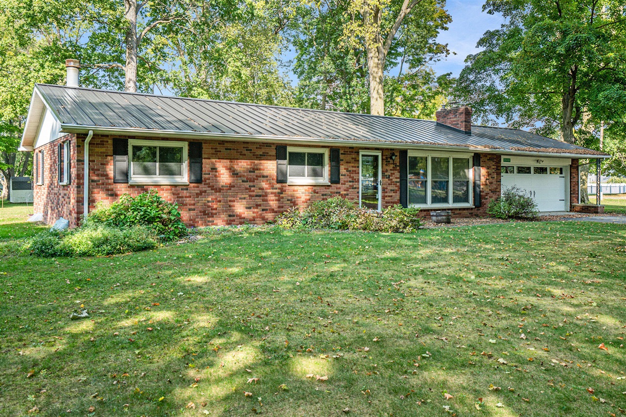 340 W Railroad Street, Centreville, MI, 49032