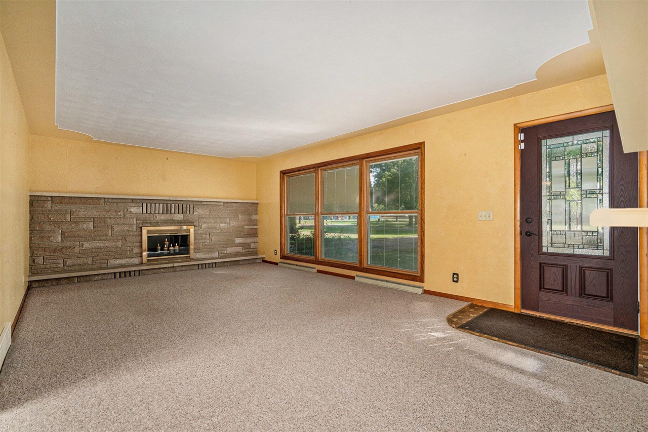 340 W Railroad Street, Centreville, MI, 49032