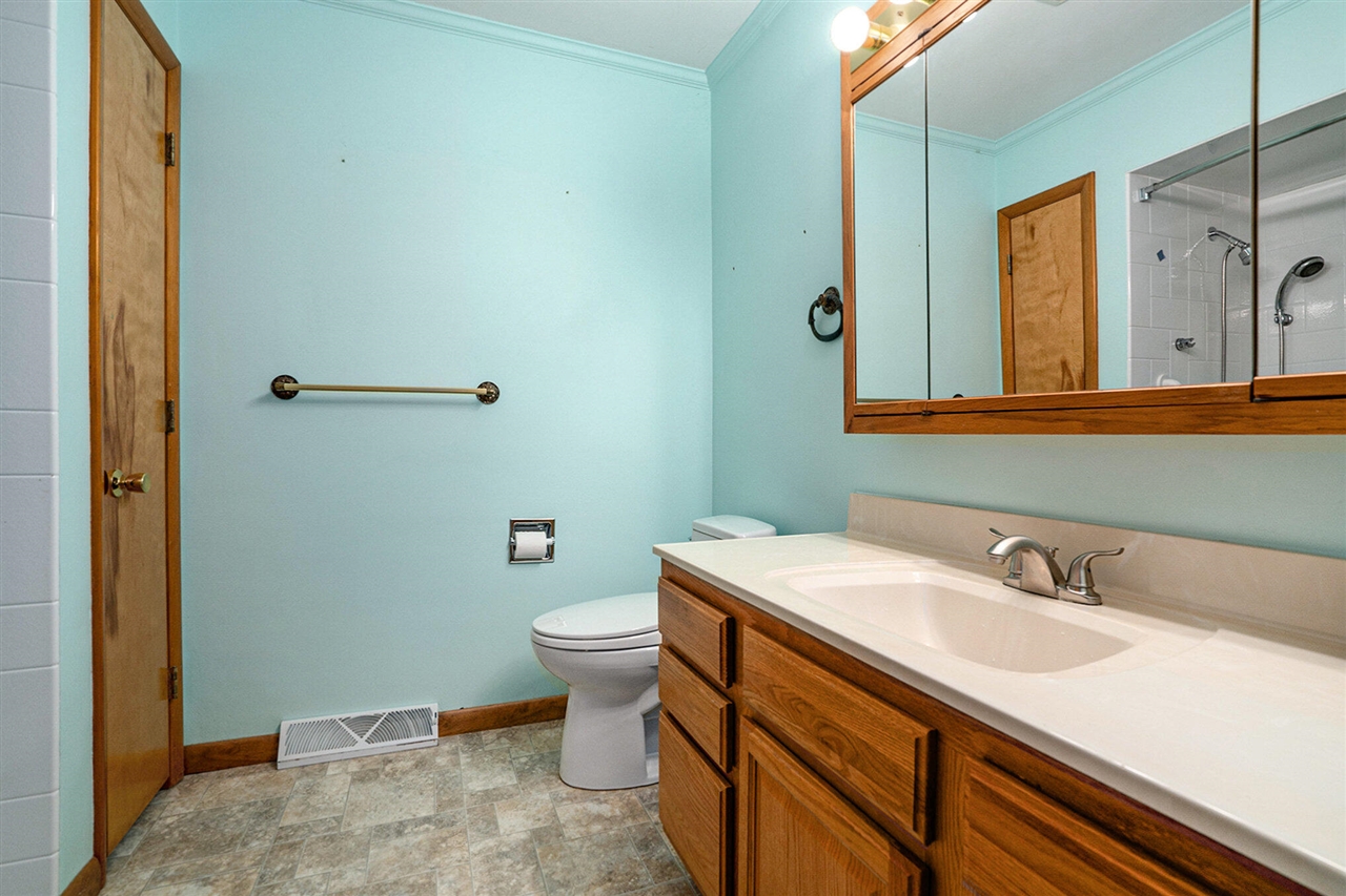 340 W Railroad Street, Centreville, MI, 49032