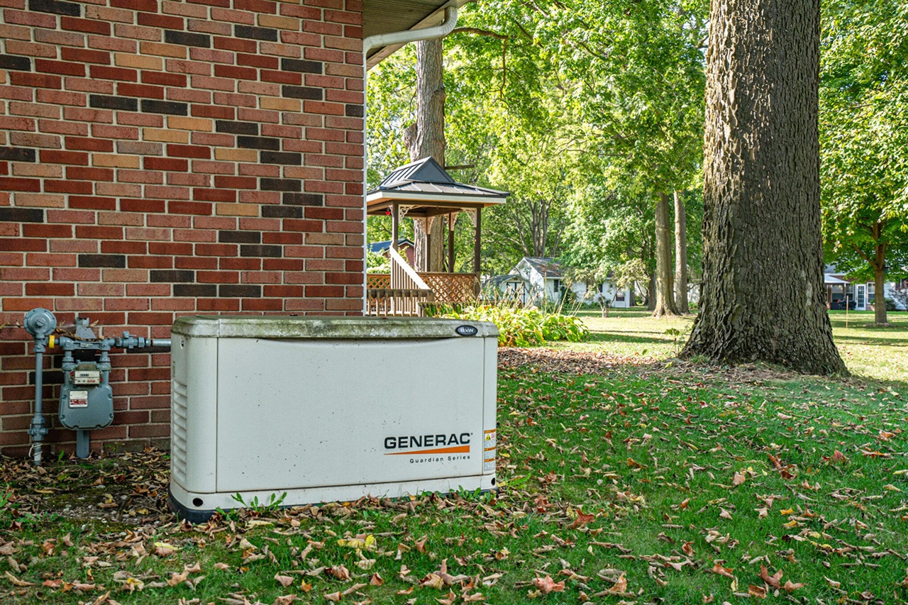 340 W Railroad Street, Centreville, MI, 49032