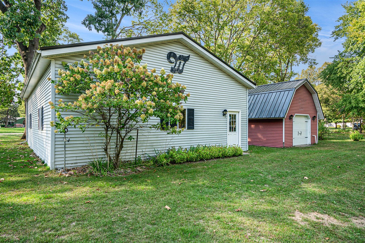 340 W Railroad Street, Centreville, MI, 49032