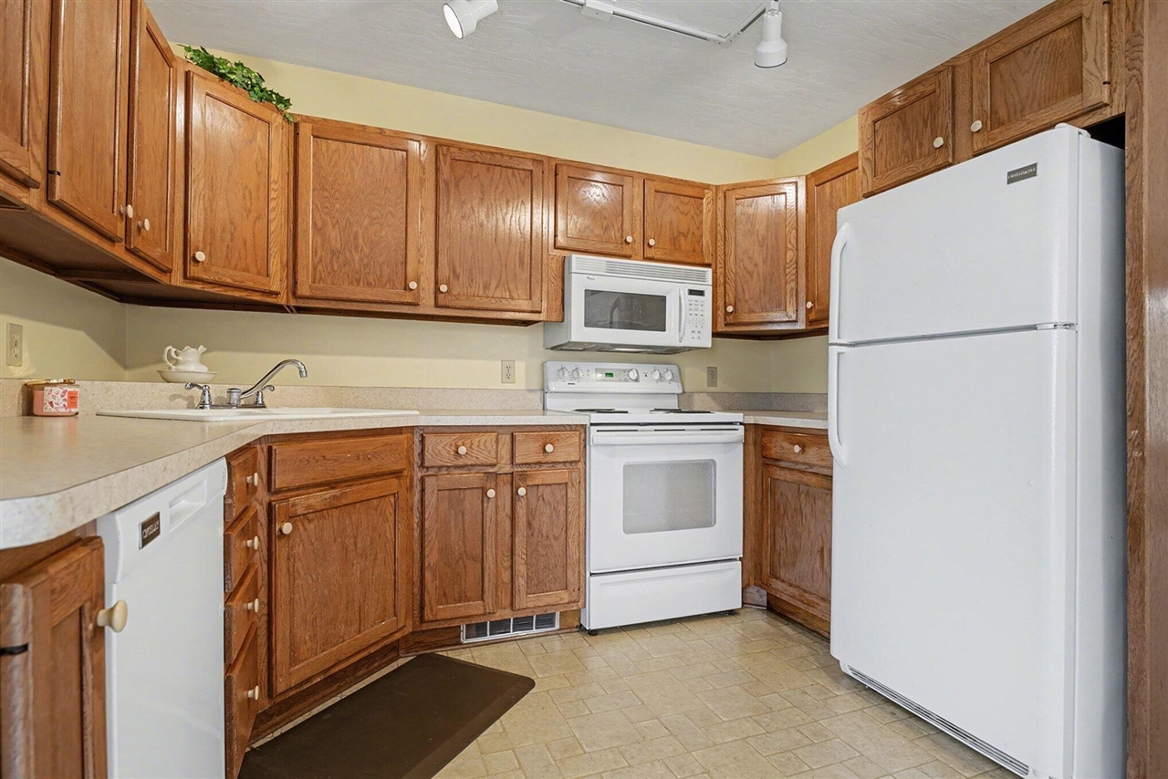 603 Broadway Avenue, White Pigeon, MI, 49099-8708