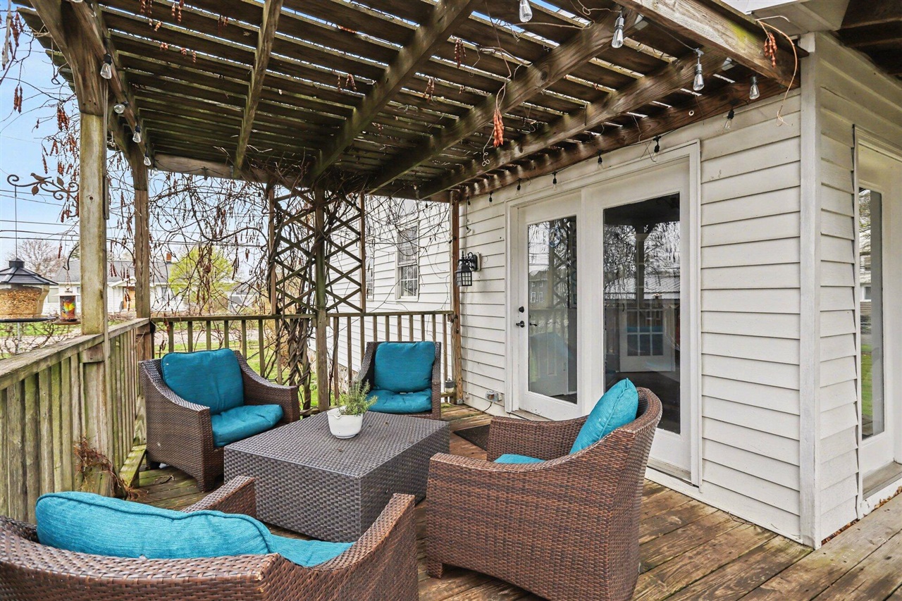 814 French Street, Three Rivers, MI, 49093-2254