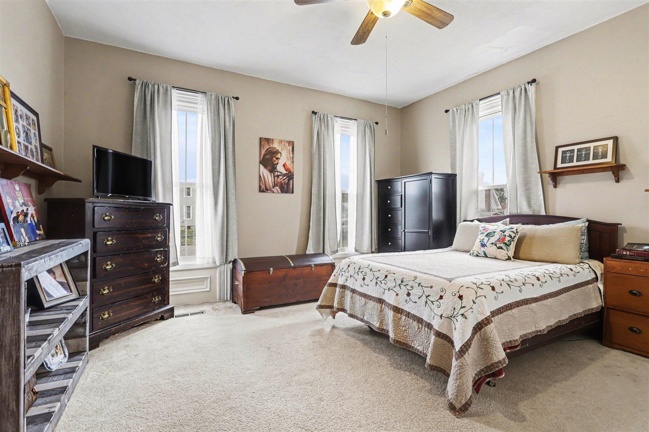 814 French Street, Three Rivers, MI, 49093-2254