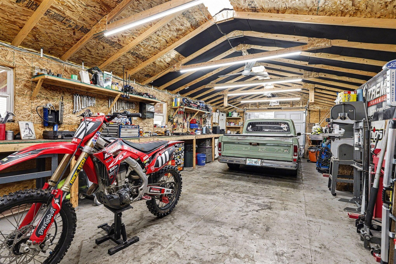 814 French Street, Three Rivers, MI, 49093-2254