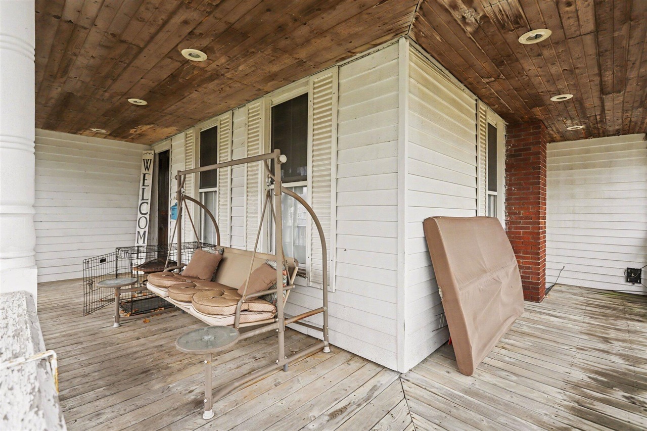 814 French Street, Three Rivers, MI, 49093-2254