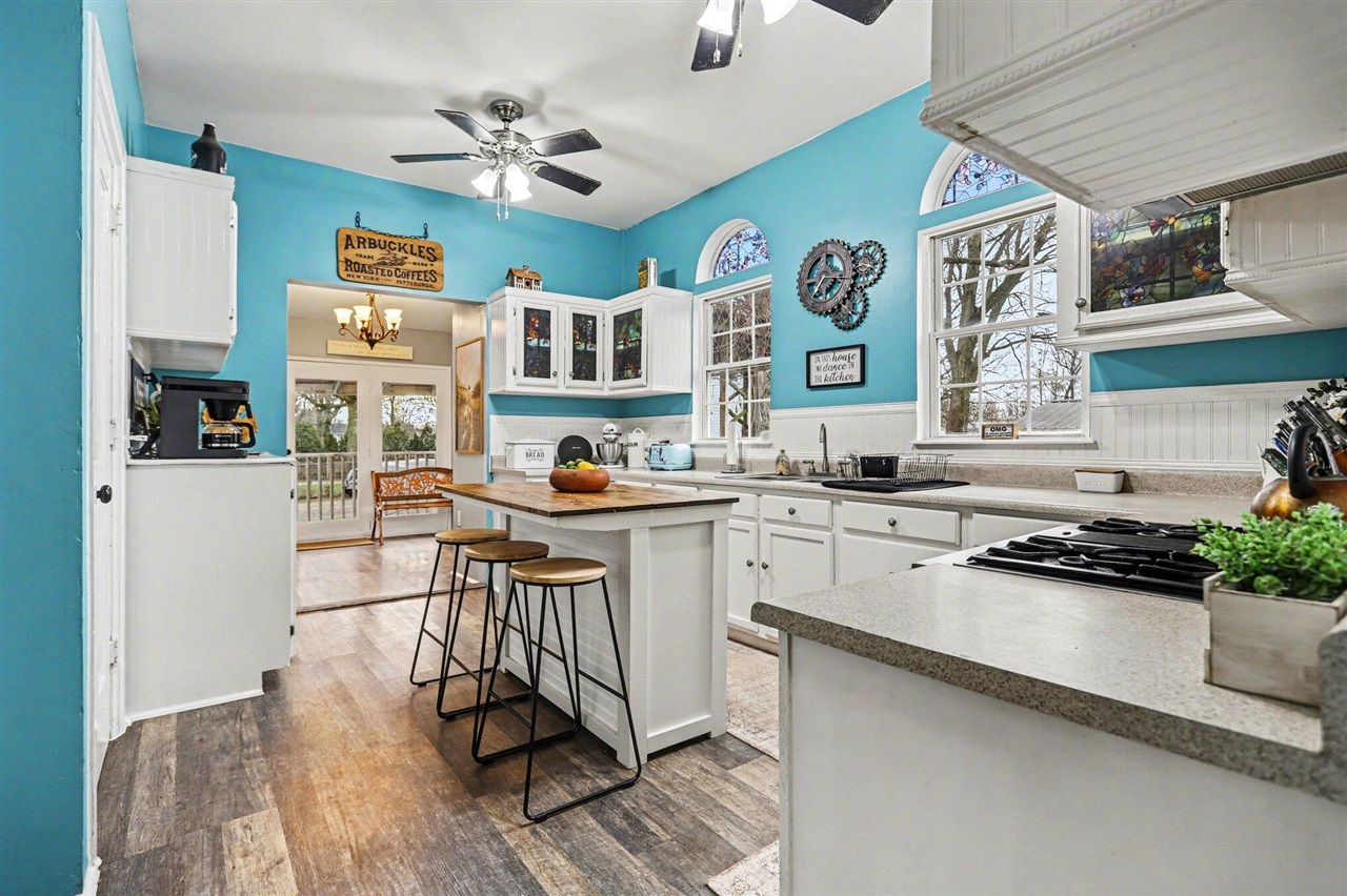 814 French Street, Three Rivers, MI, 49093-2254