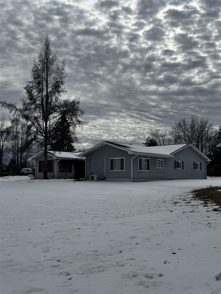 6384 Larch Trail, Lake, MI, 48632-9187