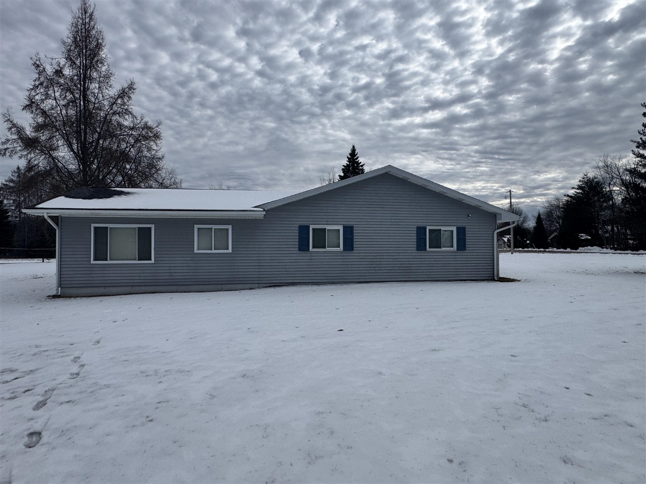 6384 Larch Trail, Lake, MI, 48632-9187