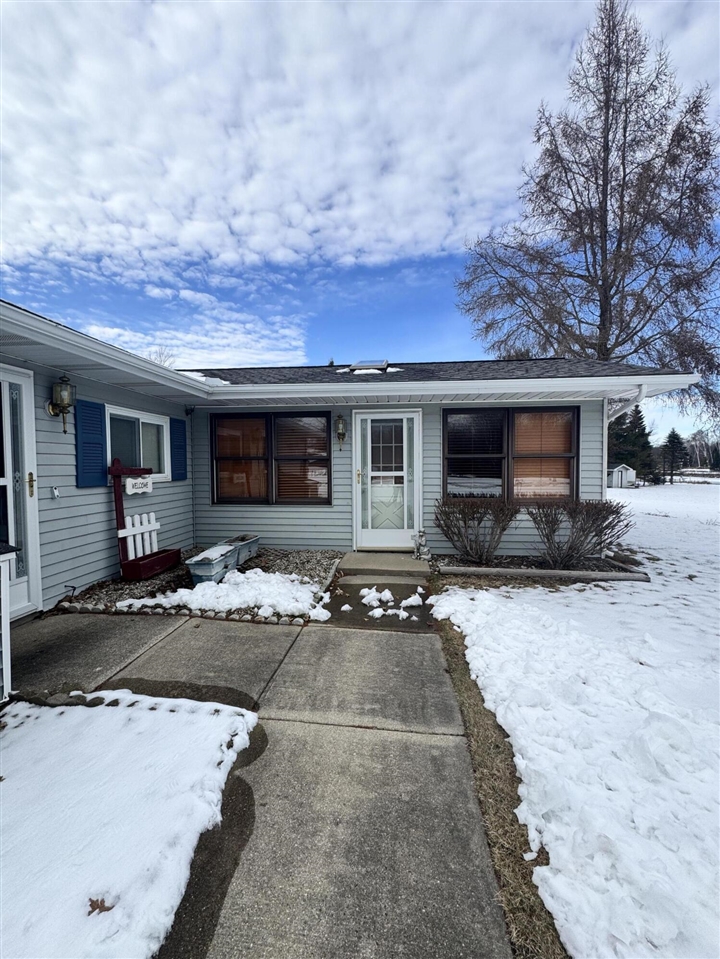 6384 Larch Trail, Lake, MI, 48632-9187