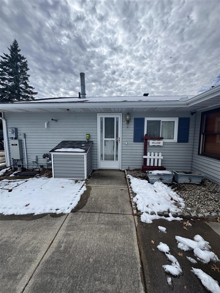 6384 Larch Trail, Lake, MI, 48632-9187