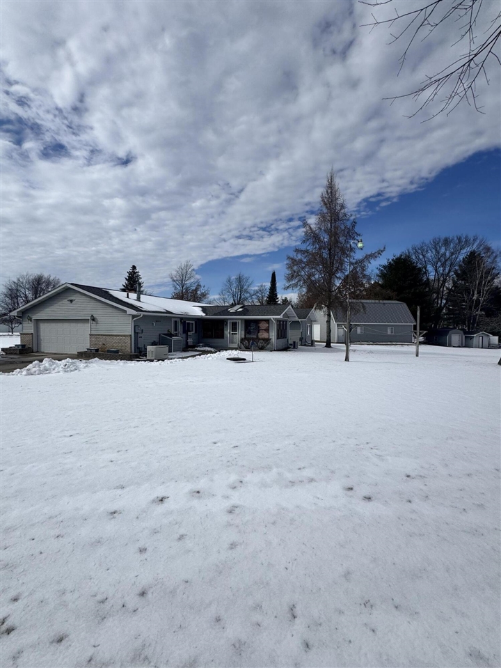 6384 Larch Trail, Lake, MI, 48632-9187