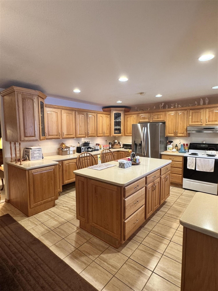 6384 Larch Trail, Lake, MI, 48632-9187