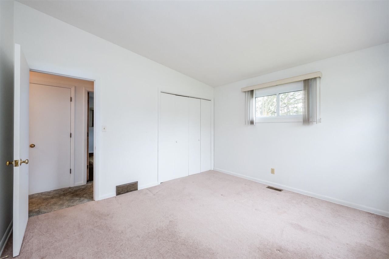 6731 Bayview Drive, Coloma, MI, 49038-9523