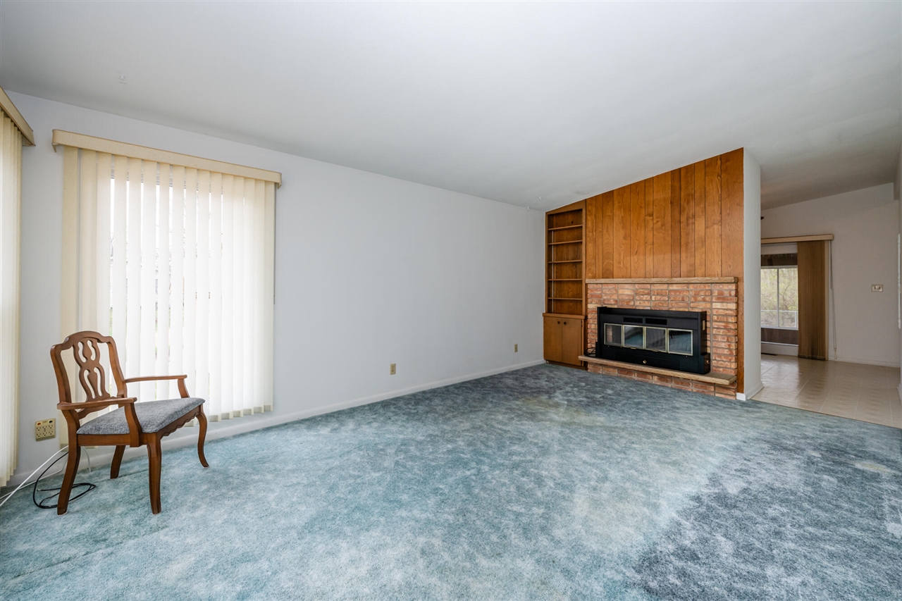 6731 Bayview Drive, Coloma, MI, 49038-9523