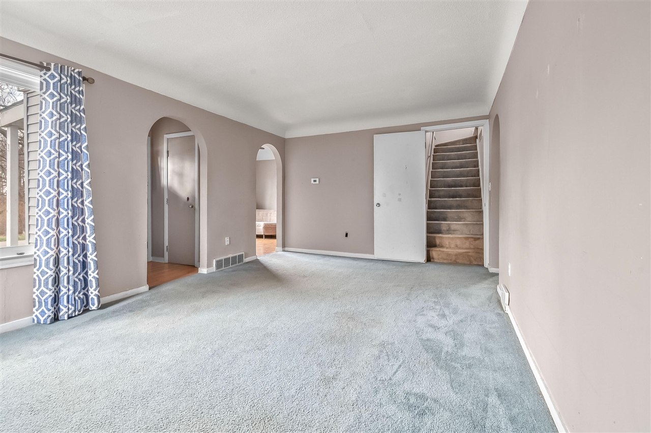 138 Pierce Avenue, Jackson, MI, 49203-4561