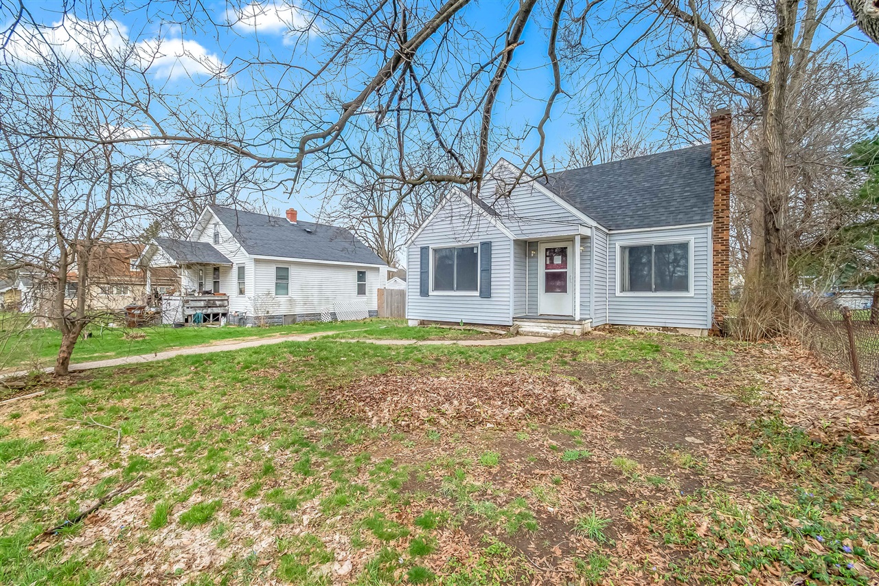 138 Pierce Avenue, Jackson, MI, 49203-4561