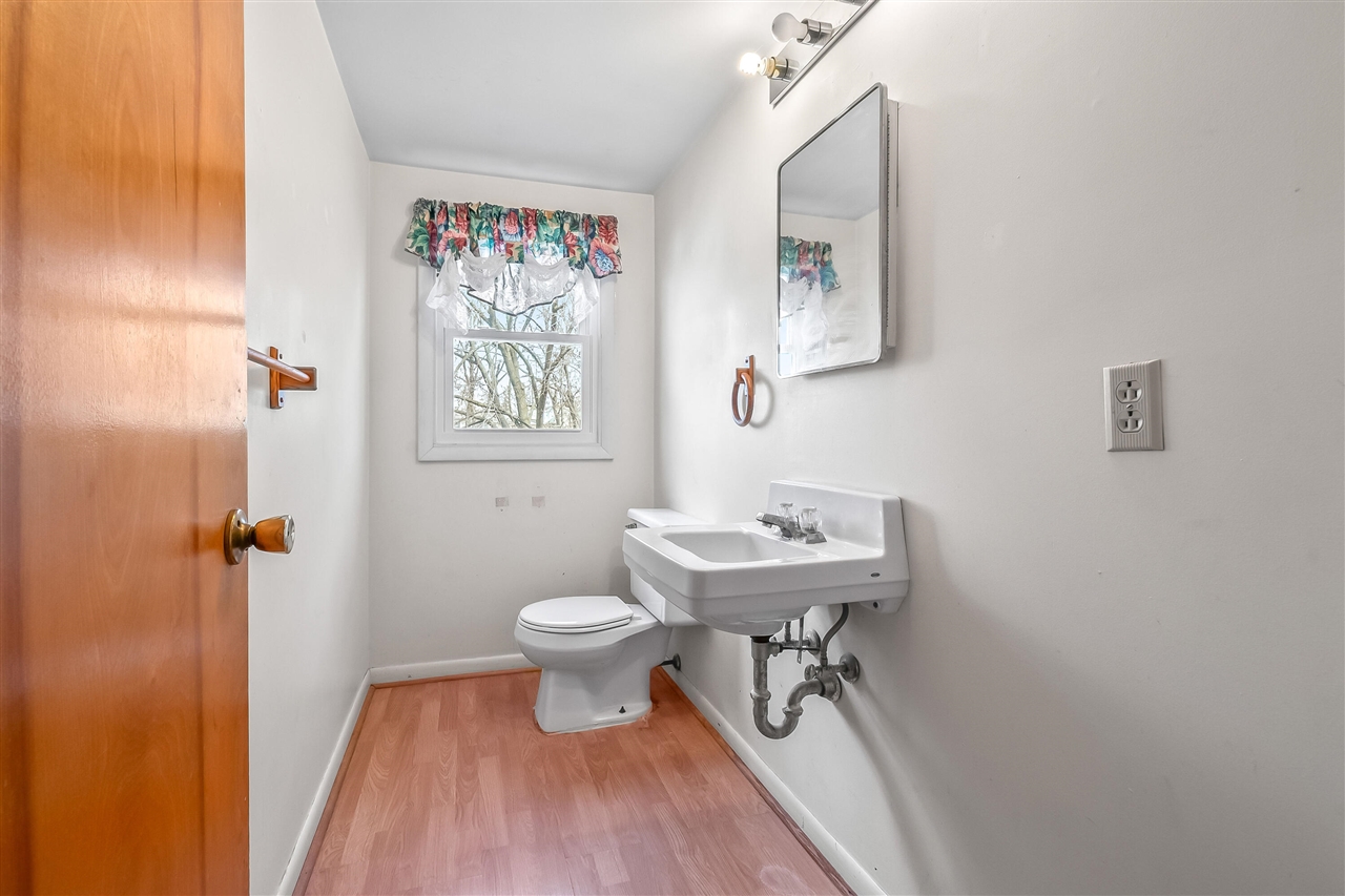 138 Pierce Avenue, Jackson, MI, 49203-4561