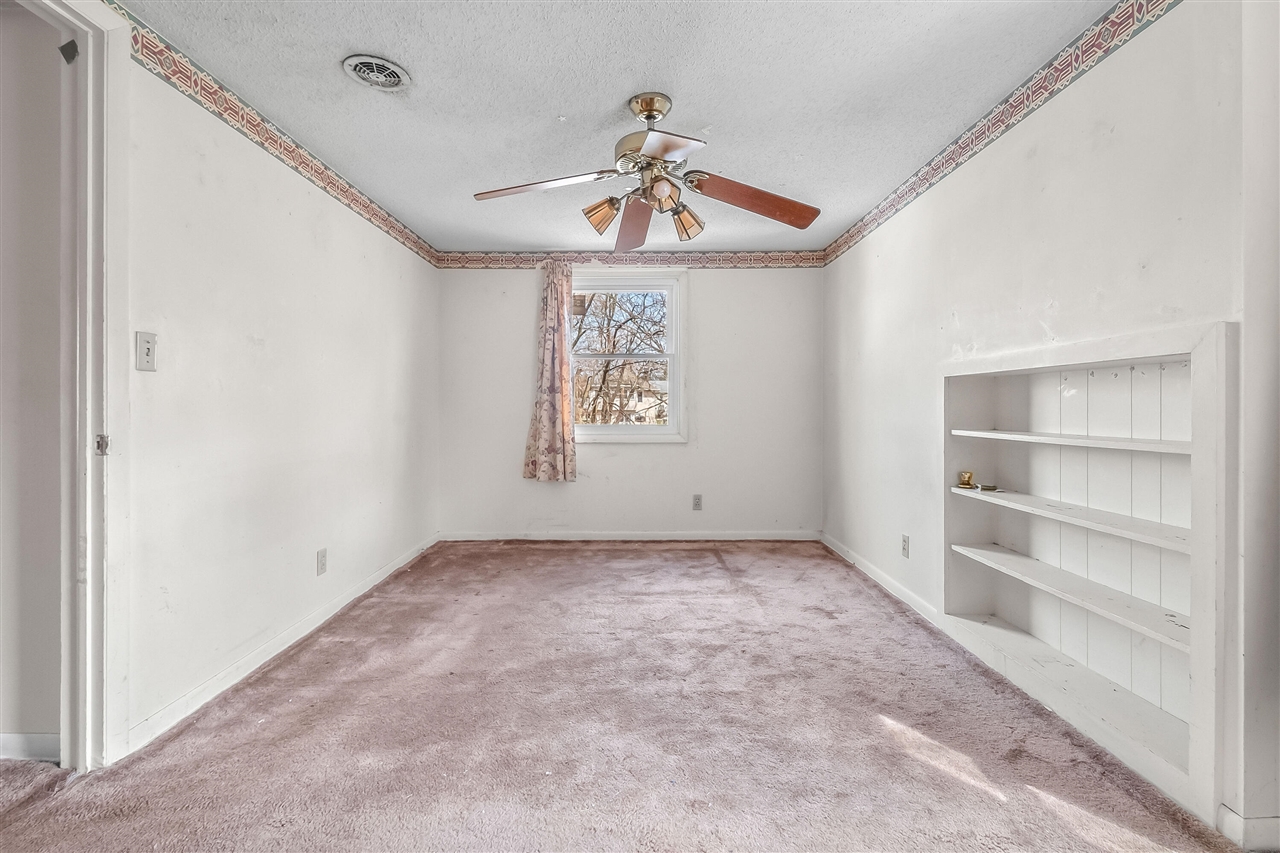 138 Pierce Avenue, Jackson, MI, 49203-4561