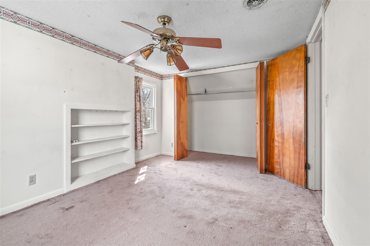 138 Pierce Avenue, Jackson, MI, 49203-4561