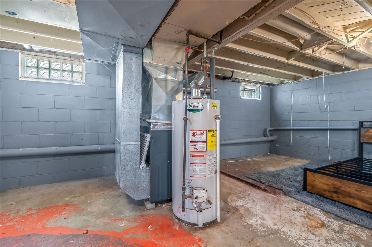 138 Pierce Avenue, Jackson, MI, 49203-4561