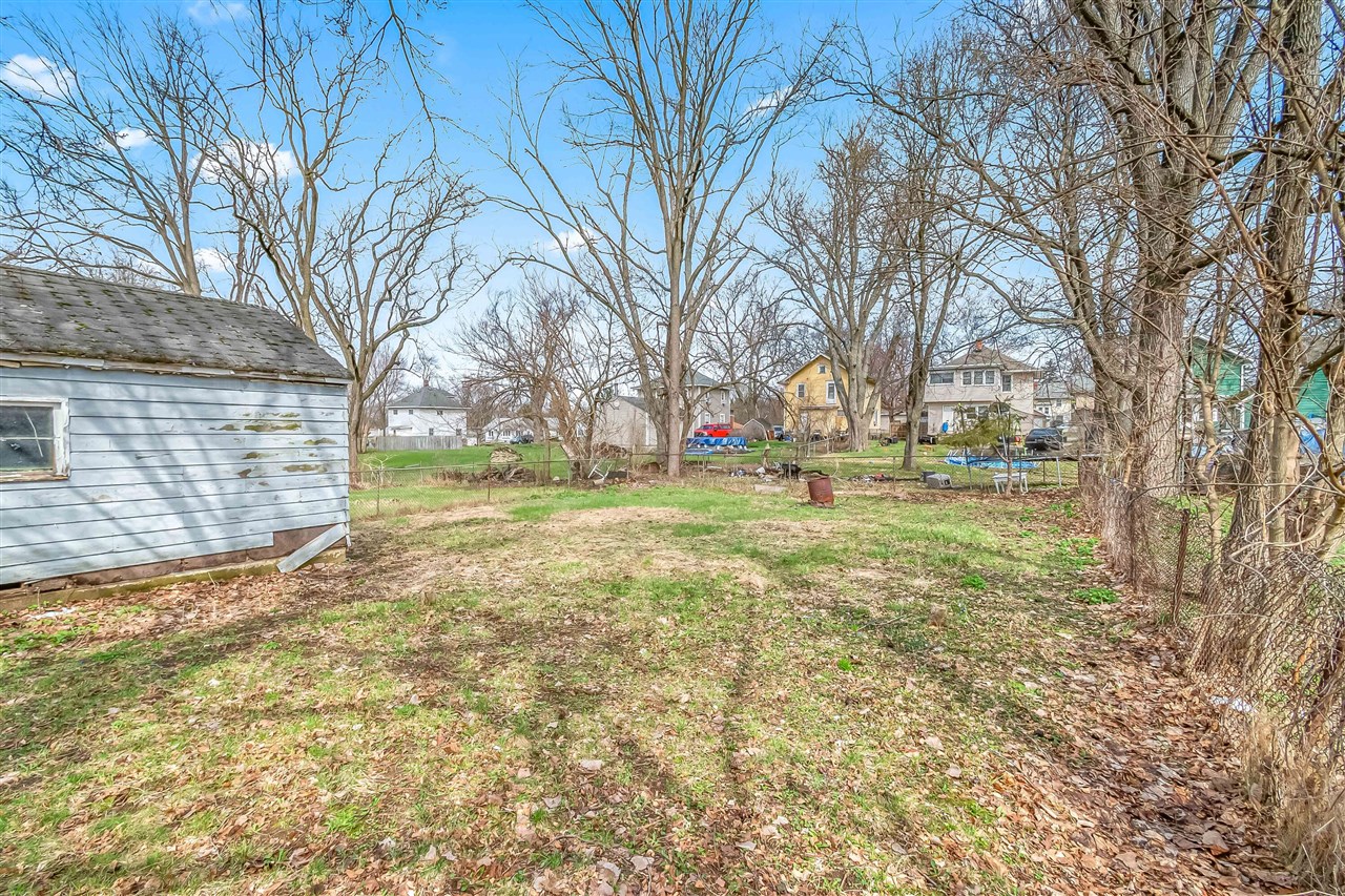 138 Pierce Avenue, Jackson, MI, 49203-4561