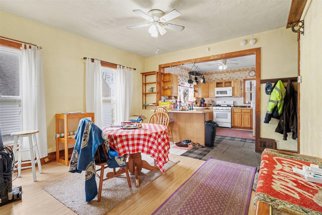 25 Vale Street, Battle Creek, MI, 49014-6328