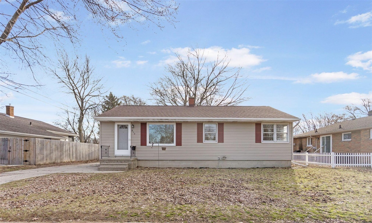 560 State Street, Hudson, MI, 49247