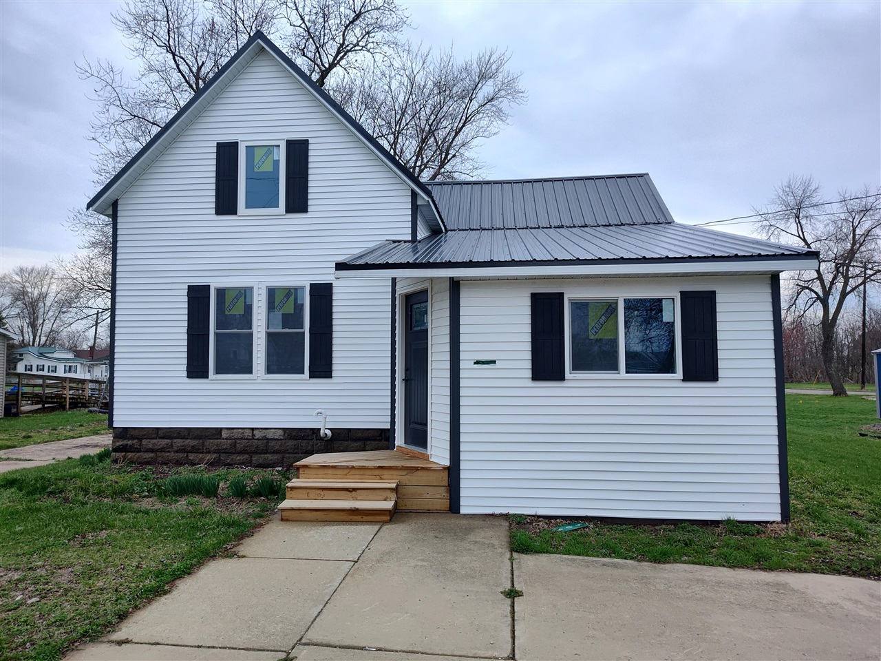 1st image of 509 N Walker St, Bronson, MI 49028 | MLS# 70523274