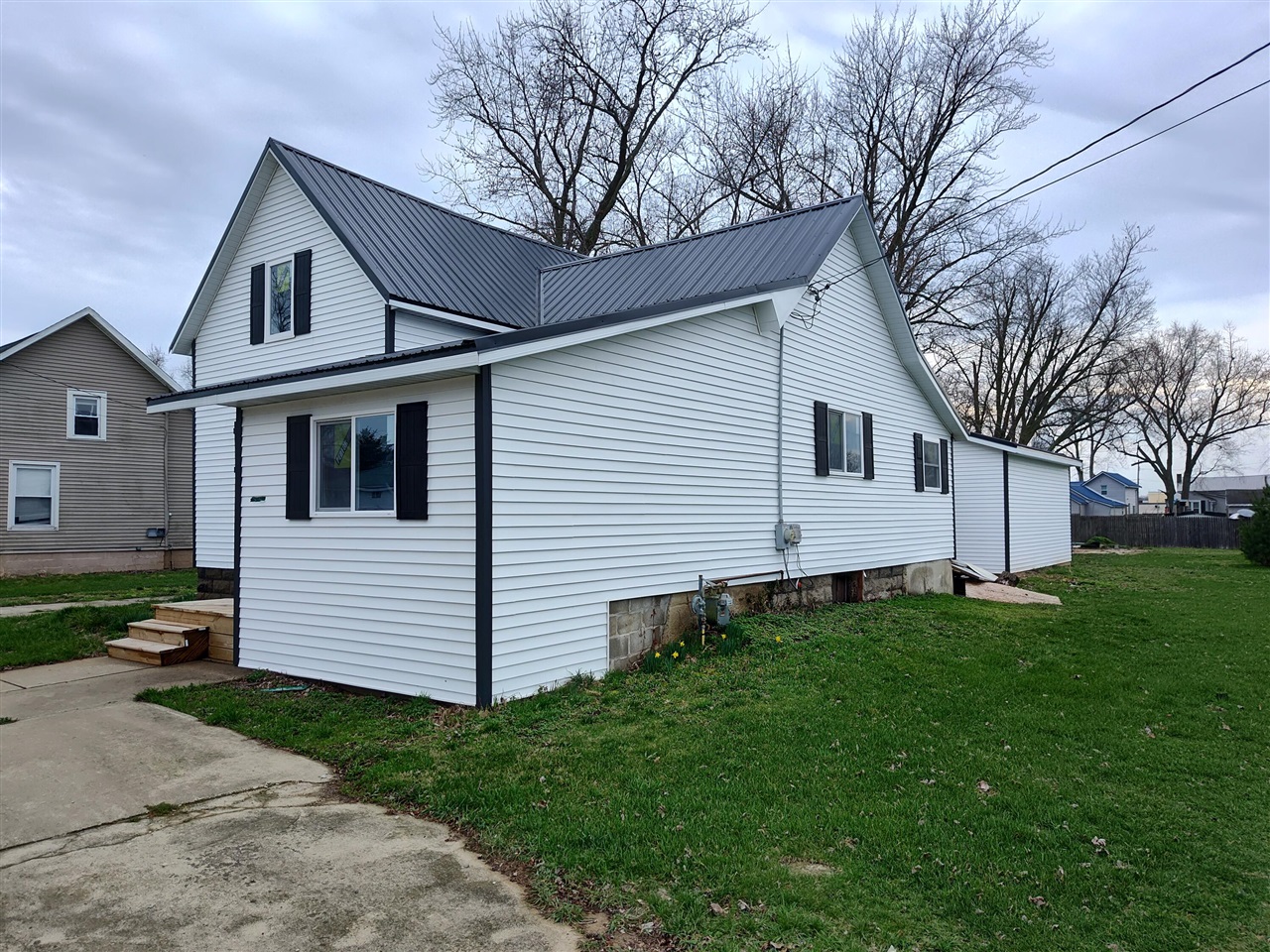 17th image of 509 N Walker St, Bronson, MI 49028 | MLS# 70523274