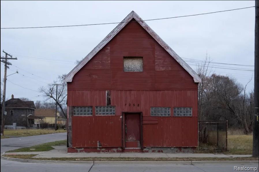 6058 Van Dyke Street, Detroit, MI, 48213-2450