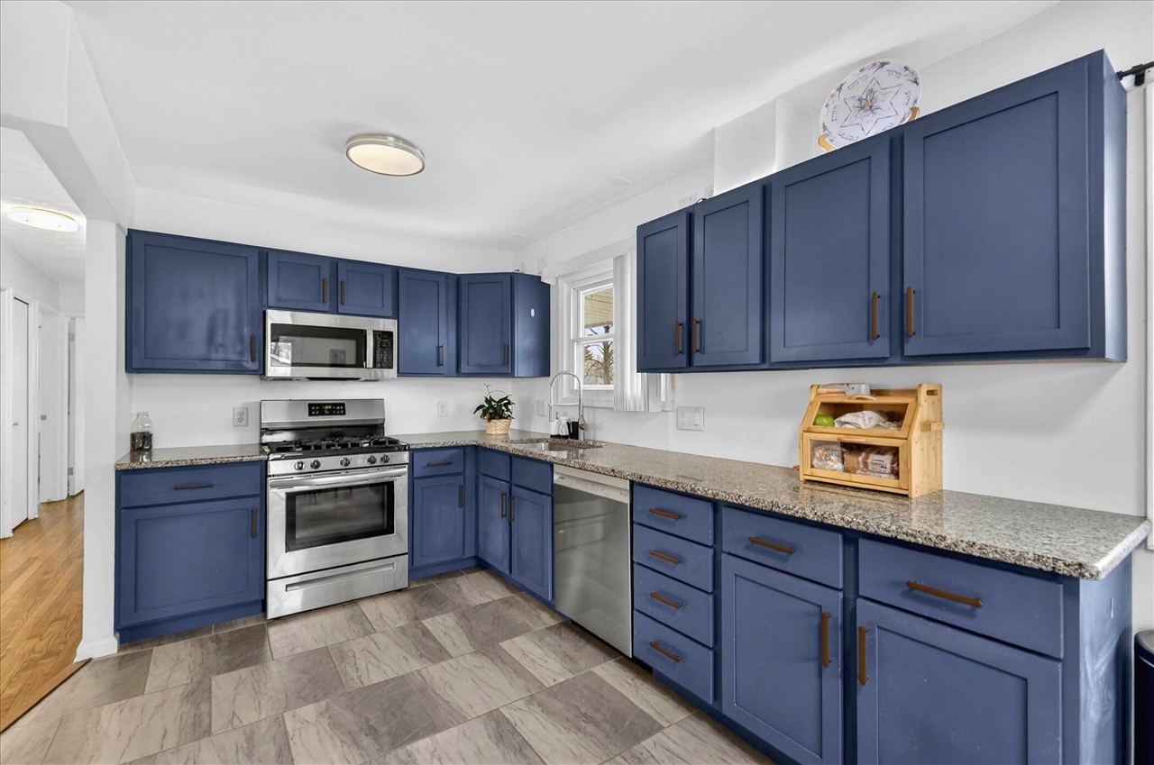 1176 Borgstrom Avenue, Ypsilanti, MI, 48198-6404