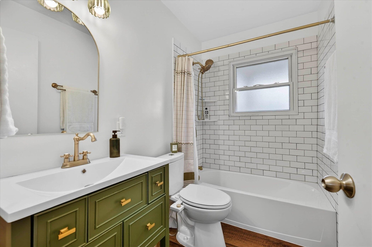 1176 Borgstrom Avenue, Ypsilanti, MI, 48198-6404