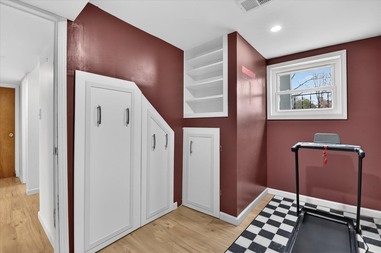 1176 Borgstrom Avenue, Ypsilanti, MI, 48198-6404