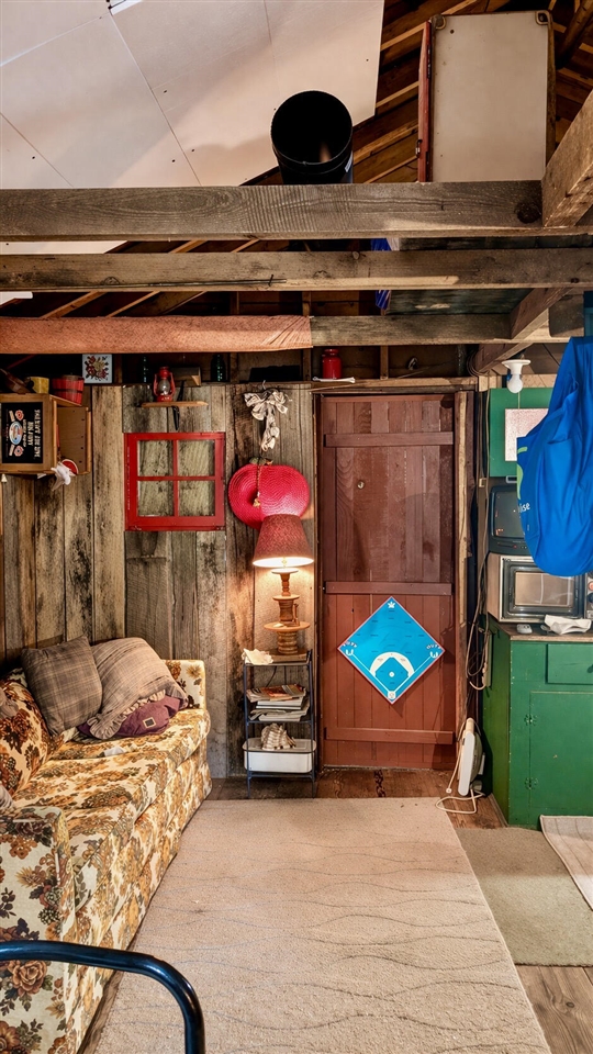 3194 N Warfield Road, Harrietta, MI, 49638-9604