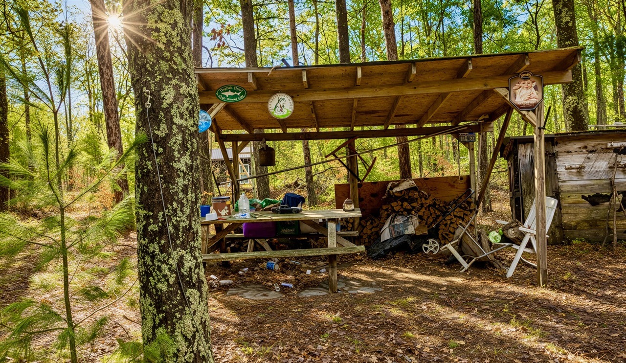 3194 N Warfield Road, Harrietta, MI, 49638-9604